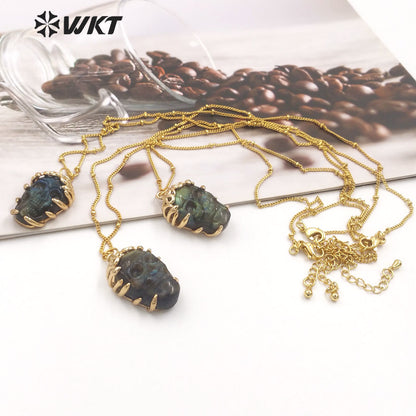 WT-N1462 Hollowen Unique Gift 18K Real Gold Plated Skull With Bezel Setting Labradorite Stone Pendant Necklace