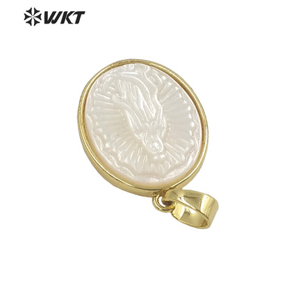 WT-JP320 Wholesale Fashion Religious Christian Virgin Mary Shell Pendant Gold Bezel Oval Shape MOP Jewelry Pendant
