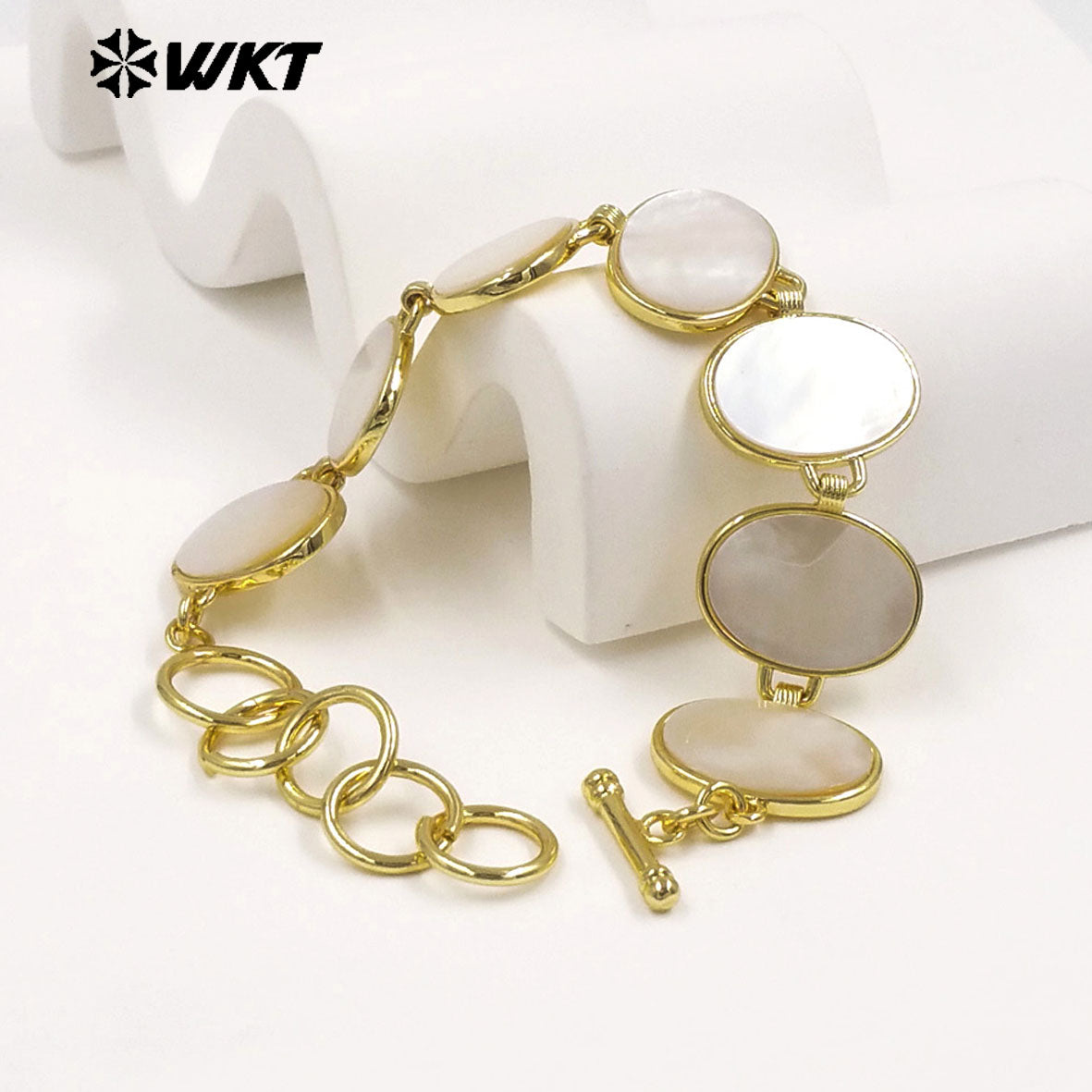 MPB144 Elegant Simple Style Gold Plated Round Waterdrop Shape Natural White Shell Bracelet For Women Daily Matching Jewelry