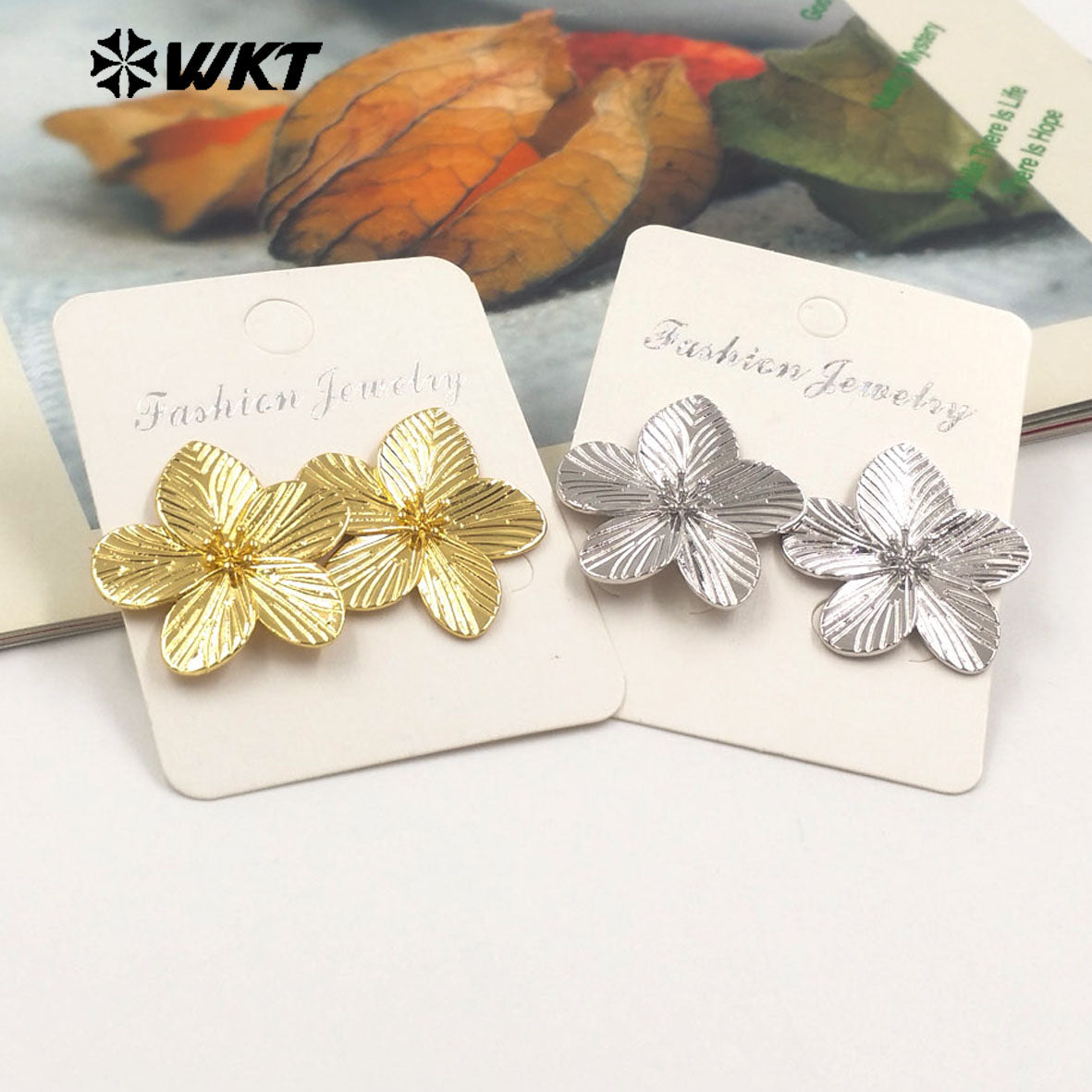 WT-E760 Explosive New Products Flower Shape 18K Gold Plated and Silver Earrings for Women As Birthday and Anniversary Gifts