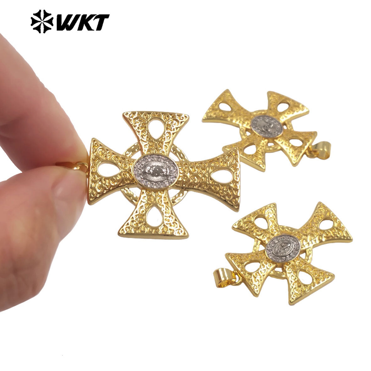 WT-MP331 Newest High Quality Gold Plated Yellow Brass Cross Shap Pendant For Women Religious Style Necklace DIY Making