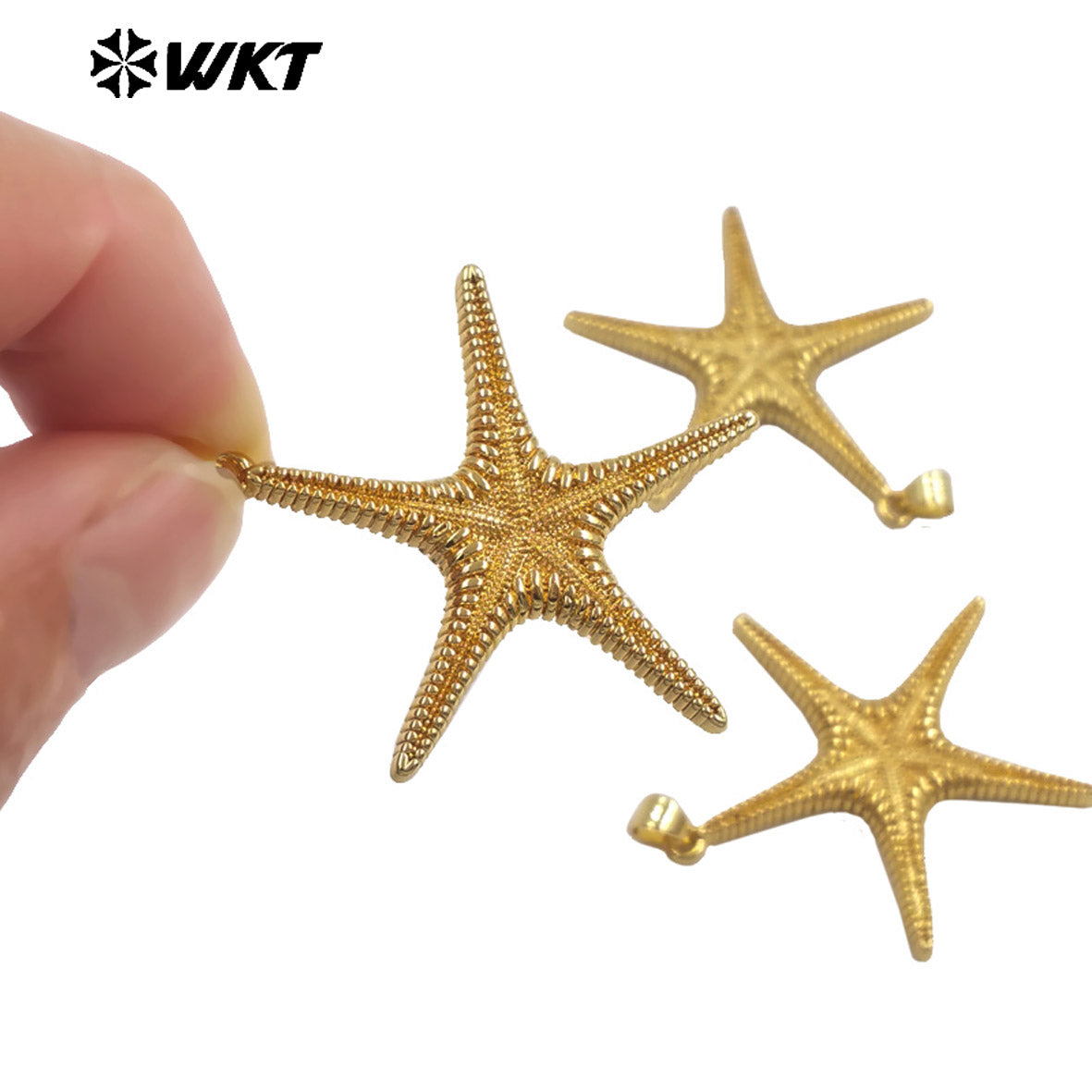 WT-MP333 Lovely Fashionable Gold Electroplated Yellow Brass Starfish Shape Pendant For Women Summer Jewelry Decorative