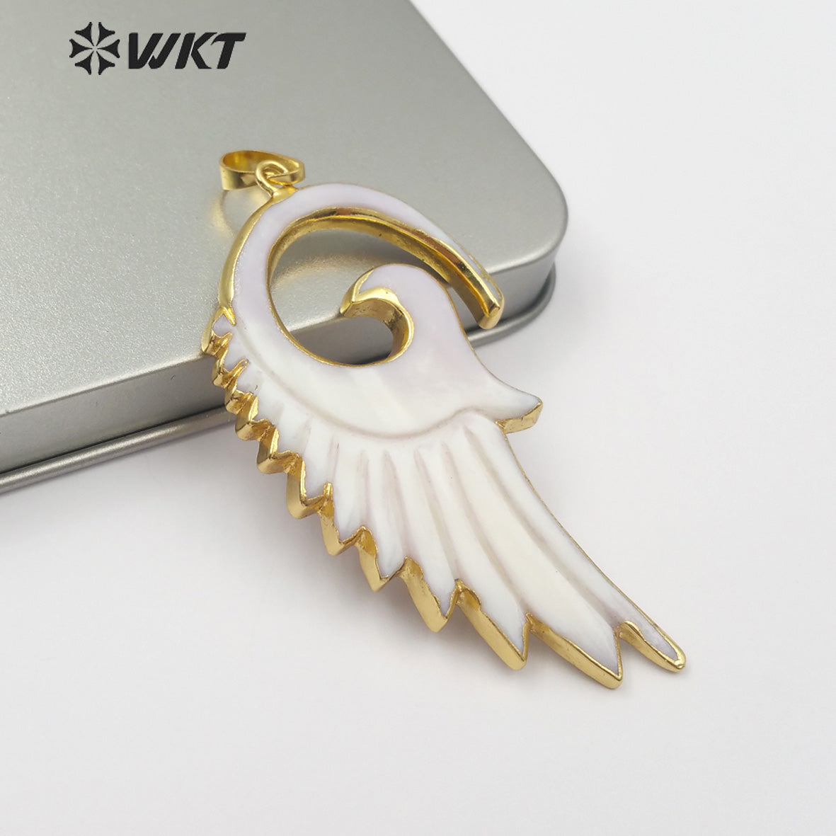 WT-P905 WKT New Style! Genuine Natural Sea Shell Feather Pendant, 18k Gold Dipped Shell Feather Pendant