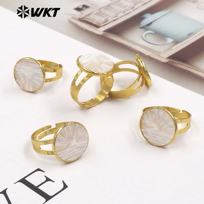 WT-MPR171 Newest Simple Style Wholesale Gold Plated Mother Of Pearl Shell Round Ring For Female Daily Wearing Accessory