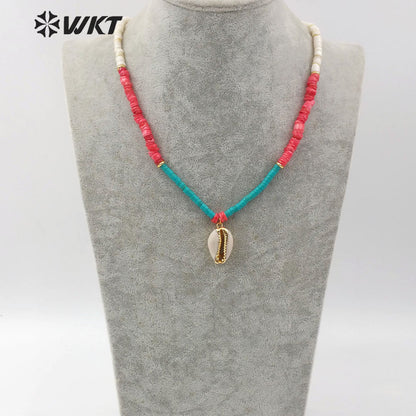 WT-N1160 Cowrie Shell Necklace Multi Color Stones Beaded Ornaments Cowry Shell Pendant Neck Sea Shell Jewelry