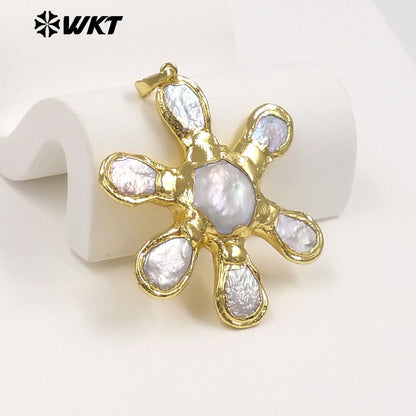 WT-JP510 Luxury Vintage Style Gold Electroplated Multi Natural Freshwater Pearls Flower Shape Pendant For Lady DIY Necklace