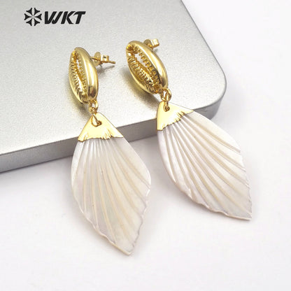 WT-E573 Wholesale Natural Shell and Cowrie Earring Gold Electroplated Leaf Shape Earrings Women Fashion Shell Earrings Jewelry