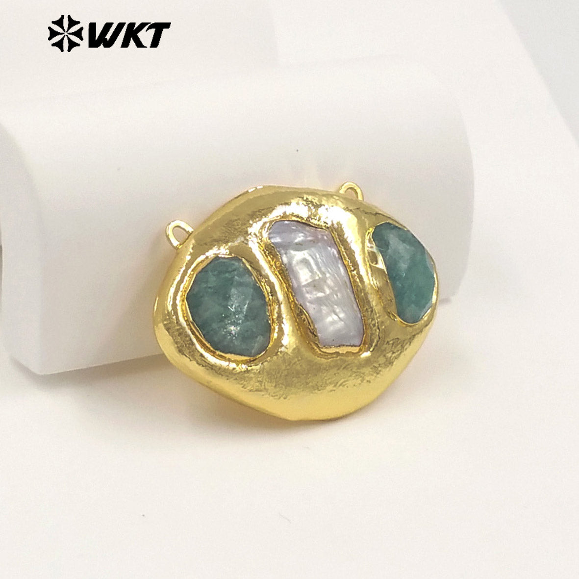 WT-PC021 Delicate 18K Gold Plated Two Natural Stones And Pearl Connectors With Double Hoops For Women Unique Necklace Design