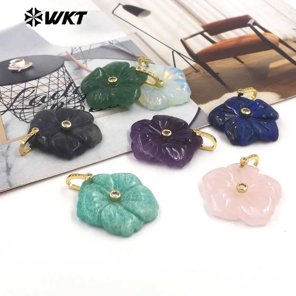 WT-P2029 Delicate Fashion Zircon And Natural Gemstones Hand Carved Lovely Flower Shape Pendant For Ladies Jewelry Making