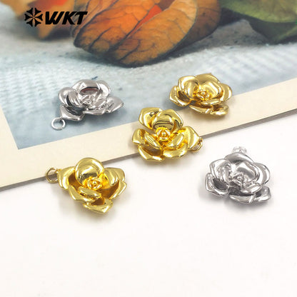 WT-P2000 Elegant and European Style Vividly Rose Flower Charms Jewelry Yellow Brass Handmade Pendant for Necklace