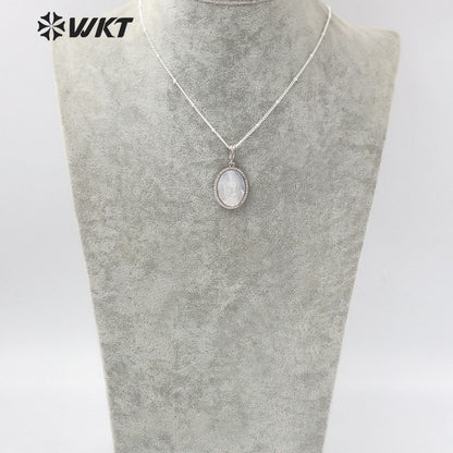 WT-MN968 Wholesale Natural MOP Shell Carved Micro Pave Setting Virgin Mary Necklace Women Platinum Plated Shell Mary Necklace