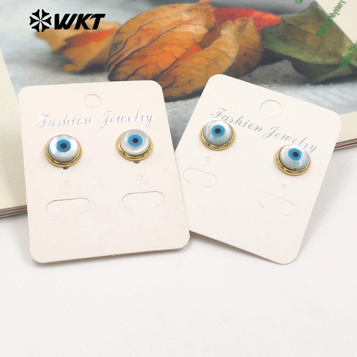 WT-MPE131 Wholesale Fashion 18K Gold Plated 10mm Brass Bezel Setting Natural Shell Turkey Eye Studs Women Earrings