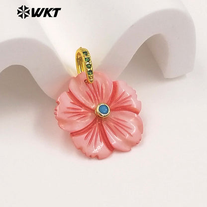 WT-JP477 Fashion Cute Style White And Pink Natural Shell With Zircon Hand Carved Multi Flower Shape Pendants For Necklace DIY