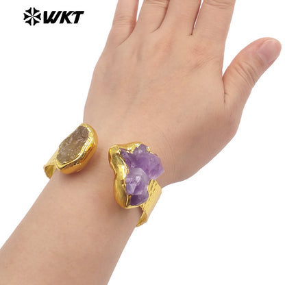 WT-B700 Fashion Raw Quatrz And Natural Irregular Amethyst Stone Gold Plated Bangles Women Jewelry Wearing On Vacation