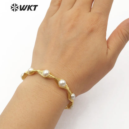 WT-B502 New Hot Sales Copper Wire Wrap Around Pearl Bangle Natural Pearl Bangle Women Fashion Charm Bracelet Bangle