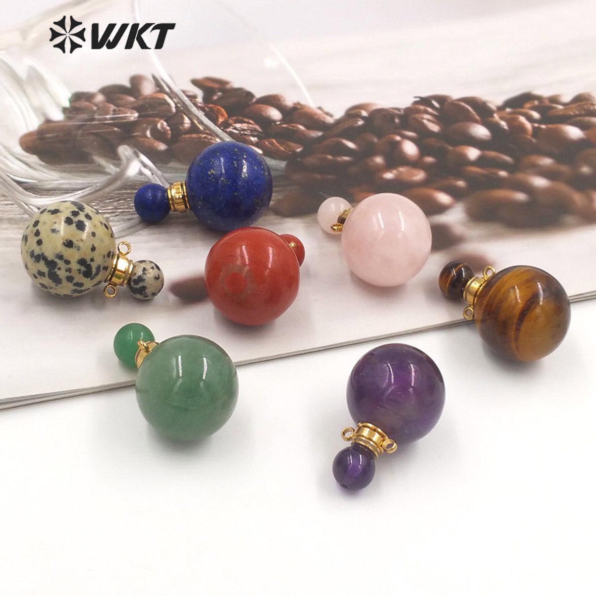 WT-P1930 Fashion Design Trendy New Precious Knife Shaped Colorful Stone Crystal Quartz Perfume Bottle Pendants