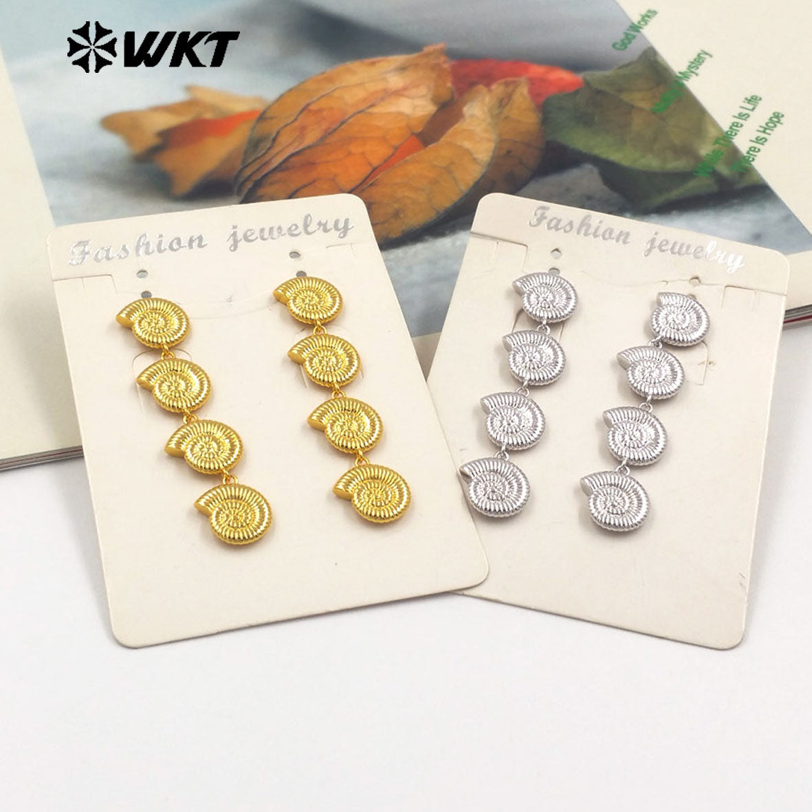 WT-E763 Wholesale New Products 18K Gold Plated and Silver Conch Shell Shape Long Earrings for Women Suitable for Beach Vacations