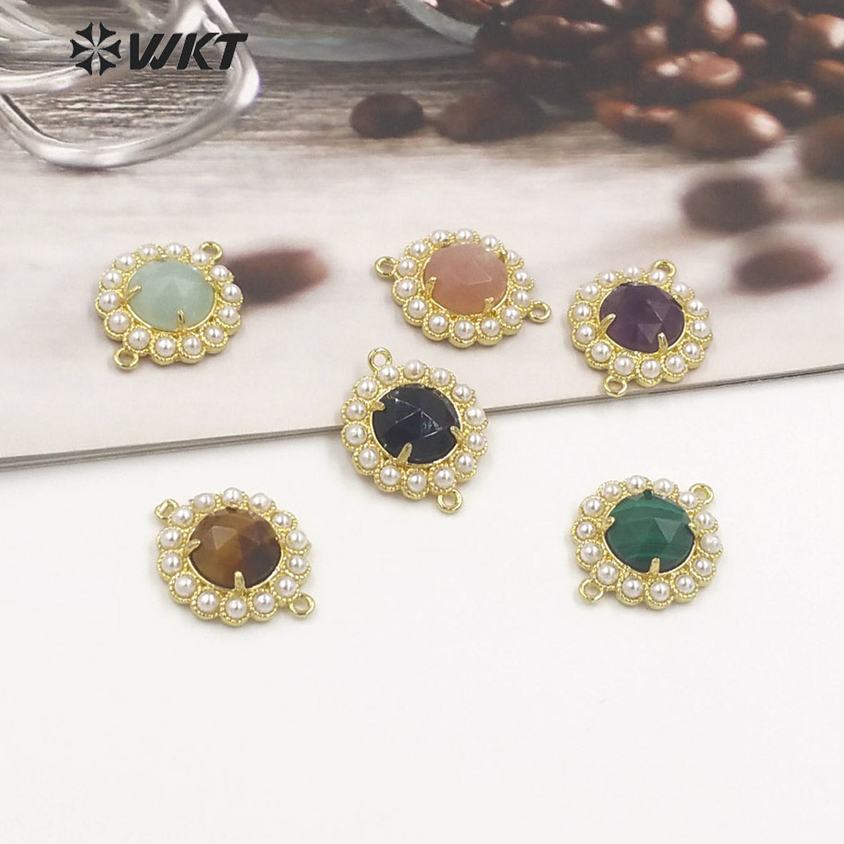 WT-PC005 Wholesale Fashion Gold Plated Double Loops Round Stone With Shell Pearl Around With Claw Setting Connector Findings