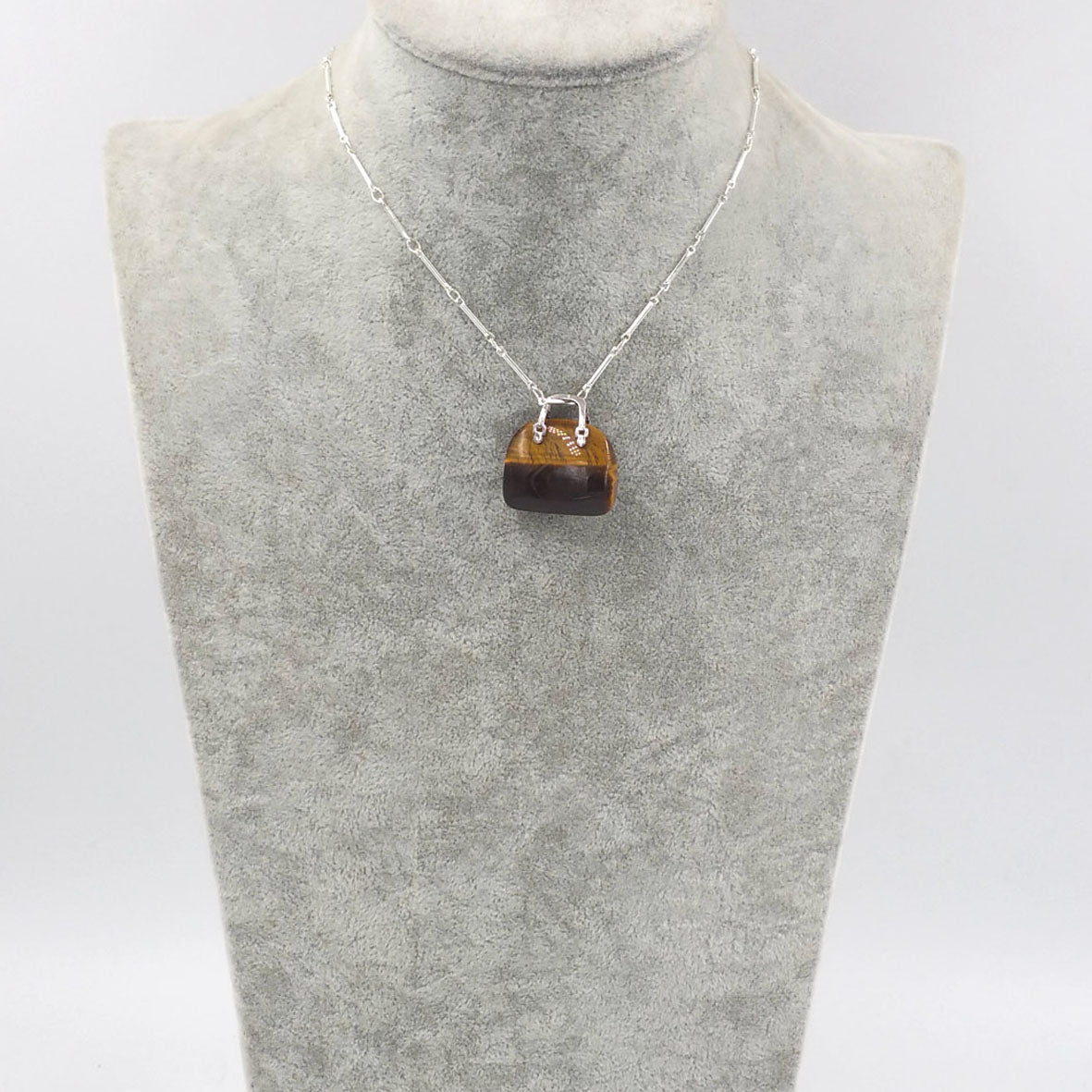 WT-N1362 Cute Handbag Shape Crystal Clear Natural Colored Gemstone Necklace Ladies Jewelry Necklace Gemstone Necklace