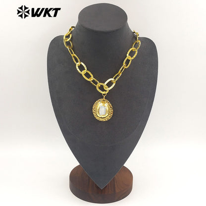 WT-JN367 Fashion Simple Gold Electroplated Metal Thick Chain With Natural Freshwater Pearl Pendant Necklace For Birthday Gifts