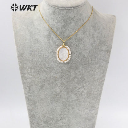 WT-JN156 Newest Charming Tiny Pear Handmade Wire Wrapped Gold Bezel Virgin Mary Shell Necklace Religious White Shell Necklace