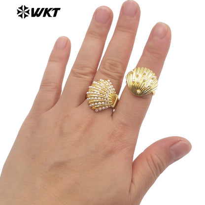 WT-MPR163 Wholesale Luxury Delicate Gold Plated Artificial Pearl Metal Shell Shape Ring For Lady Wedding Wearing Jewelry