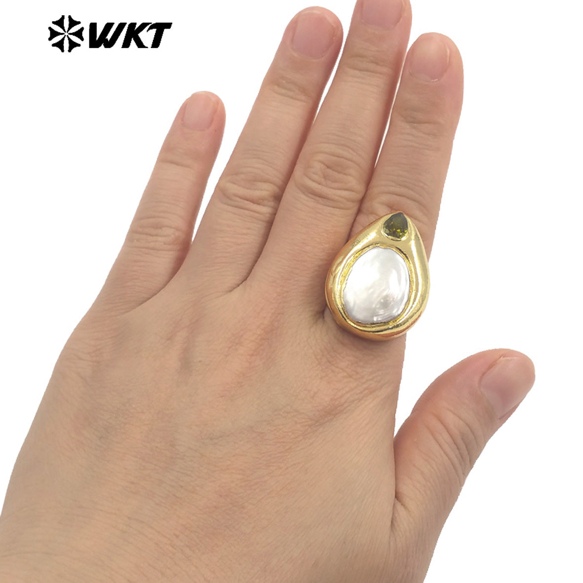 WT-MPR127 Delicate Micro Pave Zircon Ring With Natural Freshwater Pearl Gold Plated for Party Decoration Resist Tarnishable