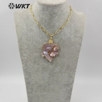 WT-JN119 Natural Mother of Pearl Carved Leaf Pendant Necklace Women Elegant Charm Jewelry Mother of Pearl Necklace