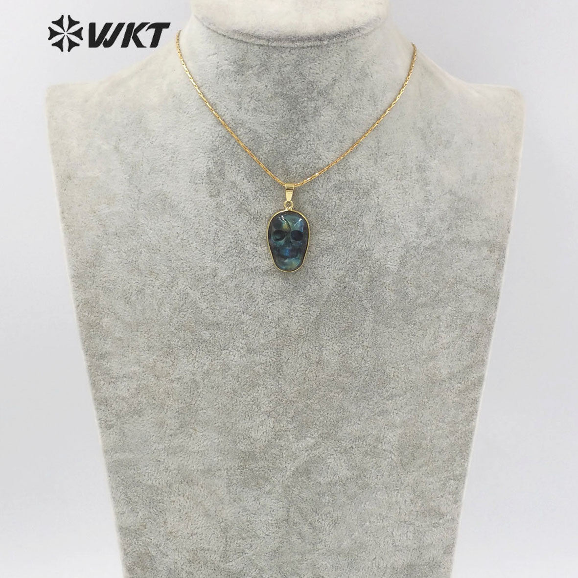 WT-N1357 WKT Special Skeleton Ghost Head Natural Carved Labradorite Necklace Style Rock and Roll Style Skull Necklace