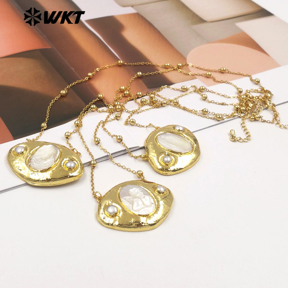 WT-JN388 Factory Wholesale Gold Plated Chain With Religious Style Mother Of Pearl Pendant Necklace For Women Unique Jewelry