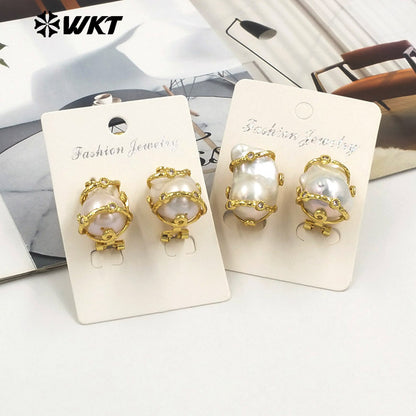 WT-MPE149 Amazing Gorgeous Natural Randomly Shape Baroque Studs With Cubic Zircon Claw Setting Pearl Earrings