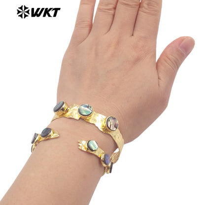 WT-B680 Unique Design Fashion Jewelry 18K Gold Plated Exquisite Three Abalone Shell Adjustable Bracelet for Women As Daily Wear