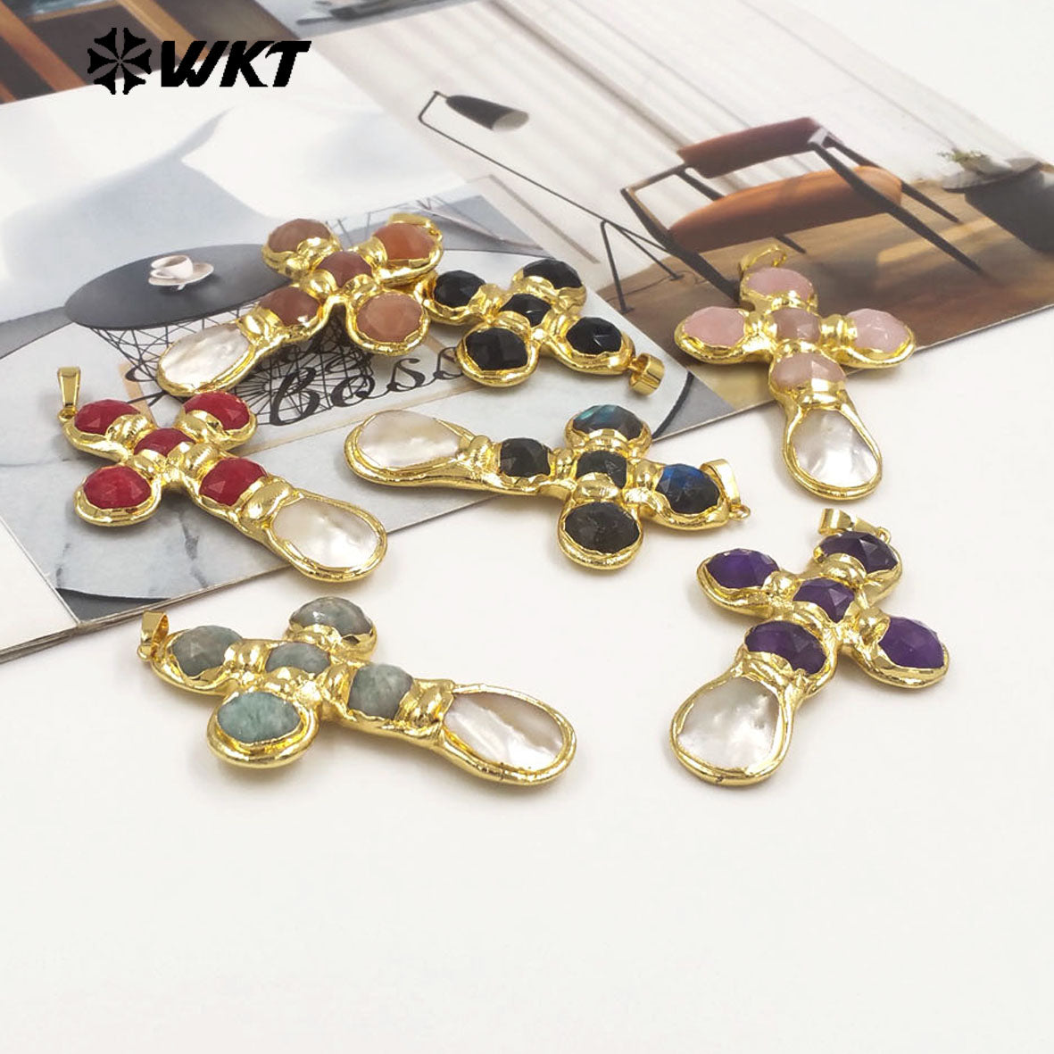 WT-JP449 Newest Labradorite Natural Stones And White Shell Spliced 18K Gold Plated Cross Pendants As Unique Jewelry Gift
