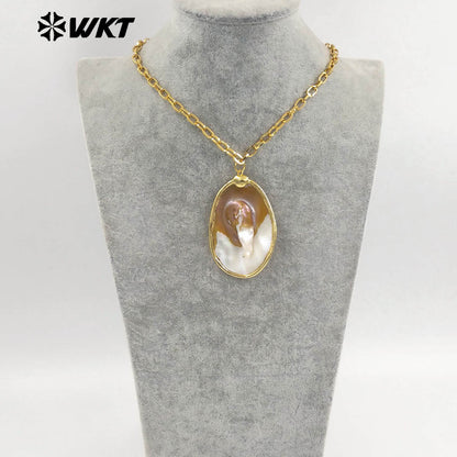 WT-JN331 Wholesale 18K Gold Electroplated Random Shape Natural Mop Shell Pendant Necklace For Women Resist Tarnishable Jewelry