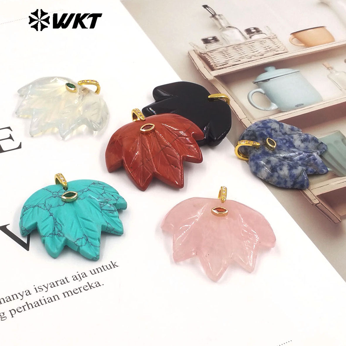 WT-P2136 Delicate Fashion Zircon And Natural Gemstones Carved Leaf Shape Gold Pendants For Lady Handmade Necklace Design