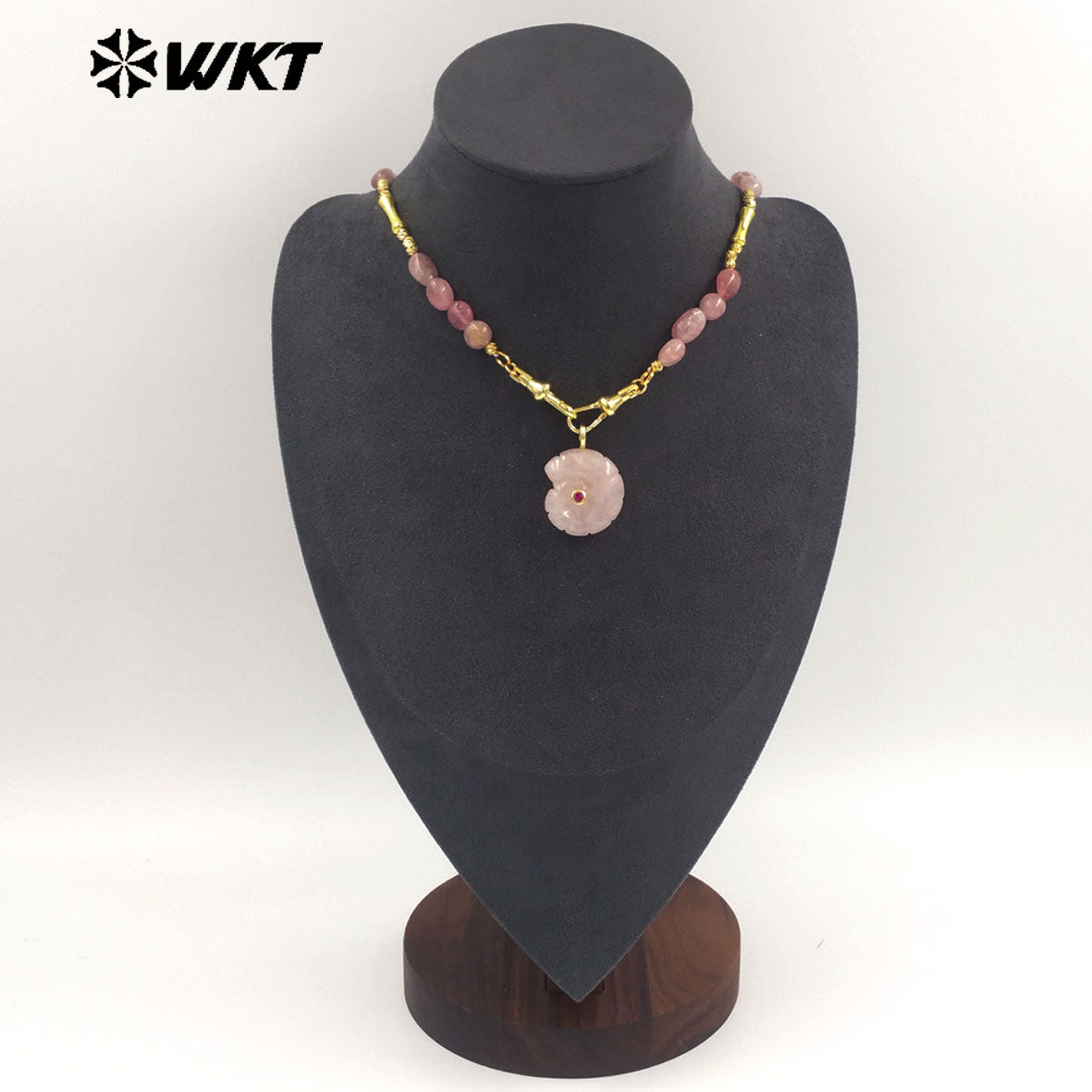 WT-N1520 Boutique Stone Beads Splicing Brass Chain With Natural Gemstones Carved Trumpet Pendant Necklaces For Friend Gift