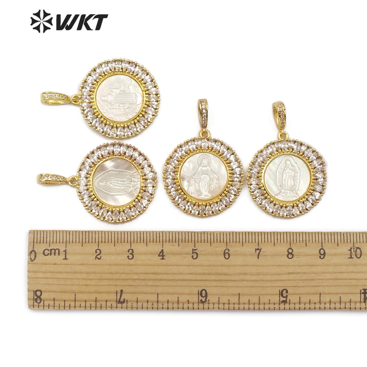 WT-MP115 Hot Sale Jewelry Fashion Virgin Mary Guadalupe Benedict 18K Gold Plated Round Shape Religious CZ Pave Pendant