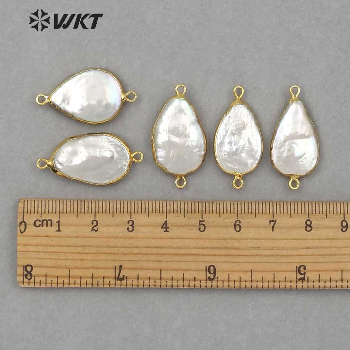 WT-JP130 Natural Freshwater Pearl Pendant With 18K Gold Plated Double Hook White Pearl Teardrop Shape Pearl Connectors