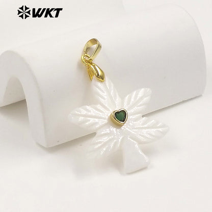 WT-JP523 Factory Wholesale Heart Zircon And Natural White Shell Carved Tree Shape Pendant For Friends Jewelry Gift Making