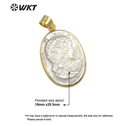 WT-JP269 Wholesale Fashion Gold Bezel Oval Chic Beauty Image Pendant Handmade Natural Shell Gorgeous Women Jewelry Big Pendant
