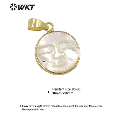 WT-JP297 French Vintage Charming Trumpet Shell Pendant Carved Sleeping Face Round Pendant Female Jewelry Natural Shell Pendant