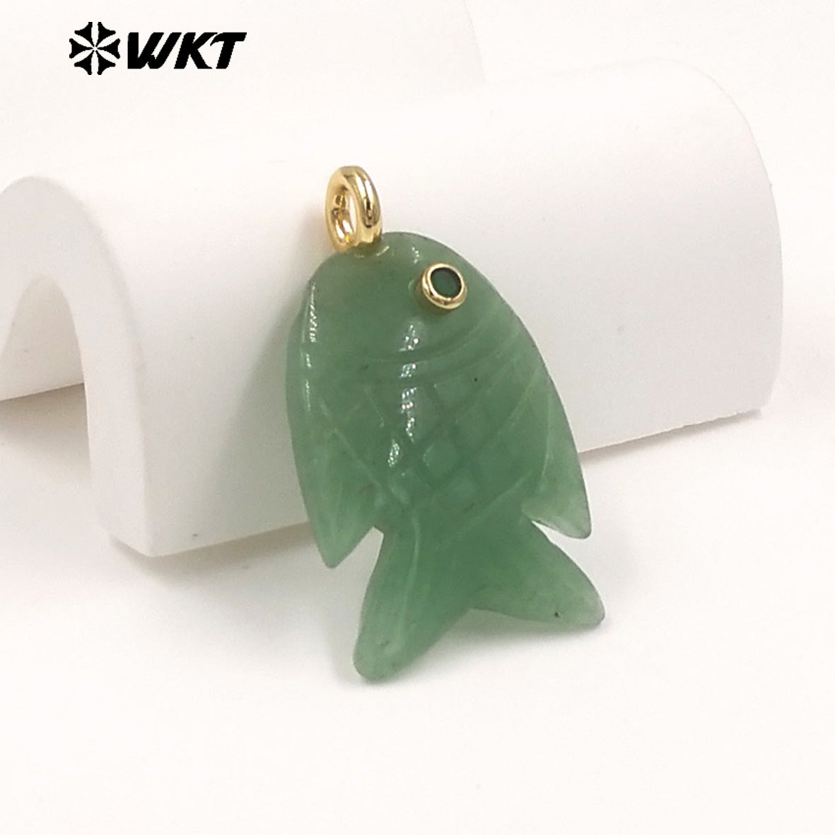 WT-P2137 Hot Sale Multi Natural Gemstones Setting In Zircon Gold Fish Shape Pendants As Women Fashion Necklace Accessories