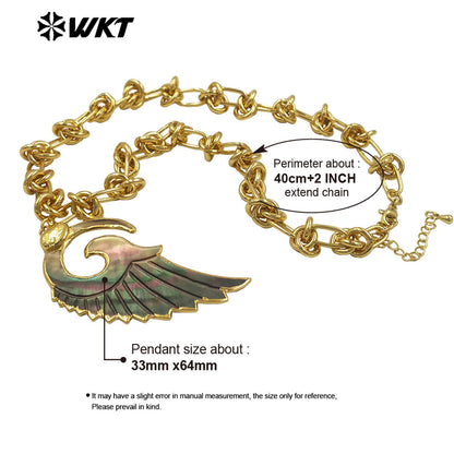 WT-JN319 New Arrival Gold Plated Carved White Shell Wing Necklace with Special Chain As Women Jewelry Accessory