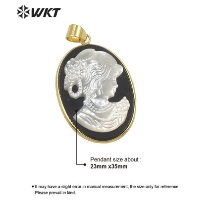WT-JP268 New Design Oval Black Agate Back Ground with MOP Beauty Image Pendant Gorgeous Hand Carve Gold Bezel the Beauty Pendant