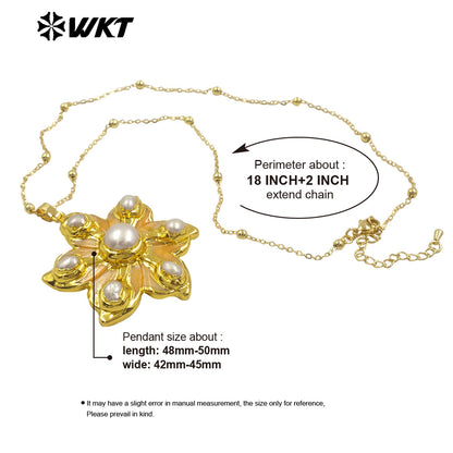 WT-JN294 the New Romantic 18K Gold Plated Natural Shell Six Pearl Flower Shaped Necklace for Lovely Woman As Birthday Gift