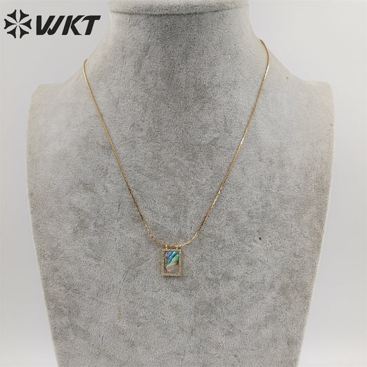 WT-JN214 WKT Newest Exclusive Tiny Long Square Natural Shell Necklace Lady Simple Micropaved Cubic Zircon Shell Necklace