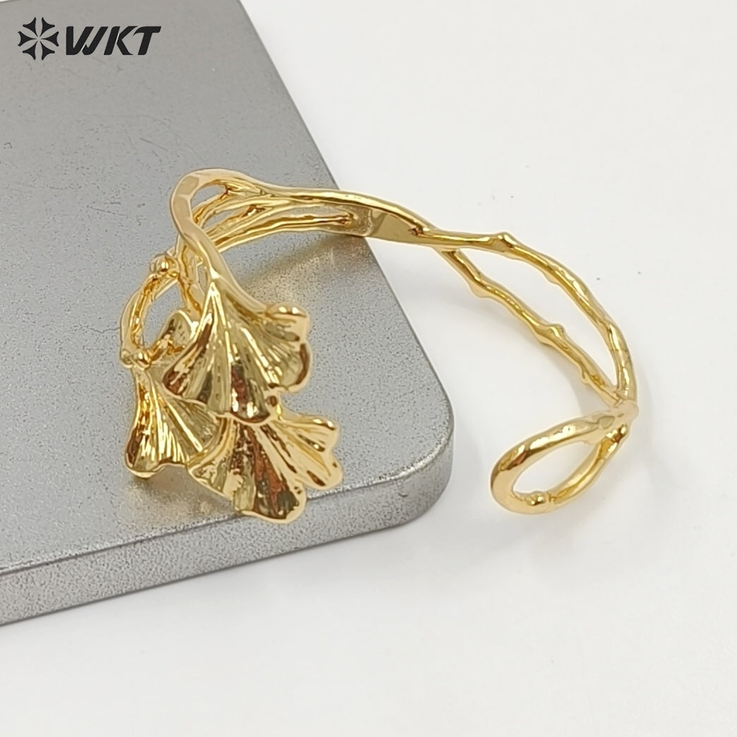 WT-JF383 Wonderful Design 18K Gold Plated Yellow Brass Leaf Shape Metal Cuff Bangle For Women Elegant Summer Decorative Jewelry
