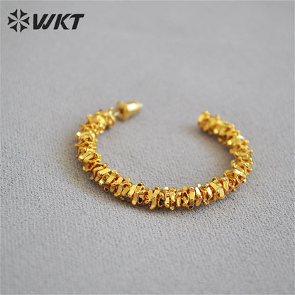 WT-E716 Amazing Soft Yellow Brass 18K Real Gold Plated Resist Tarnishable C Earrings Big Crescent Horn Earrings INS Style