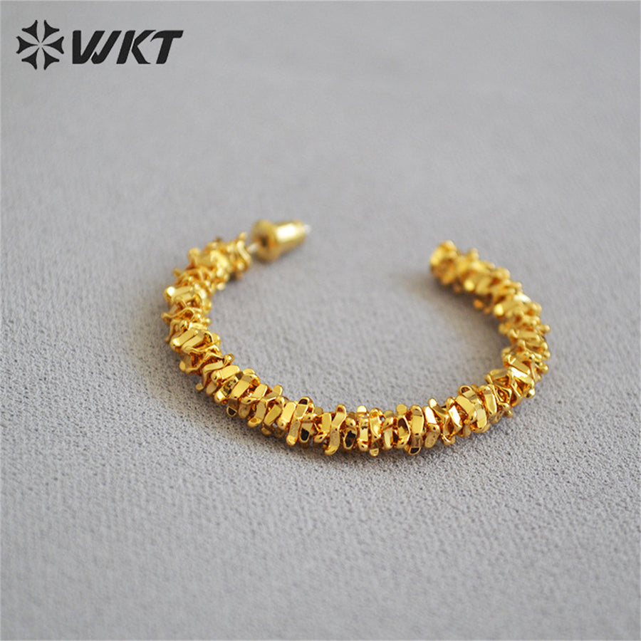 WT-E716 Amazing Soft Yellow Brass 18K Real Gold Plated Resist Tarnishable C Earrings Big Crescent Horn Earrings INS Style
