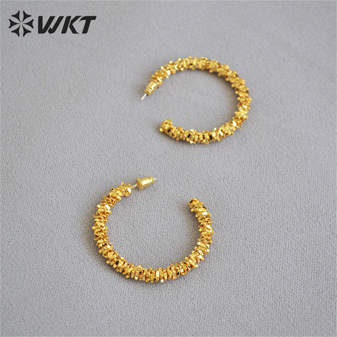 WT-E716 Amazing Soft Yellow Brass 18K Real Gold Plated Resist Tarnishable C Earrings Big Crescent Horn Earrings INS Style